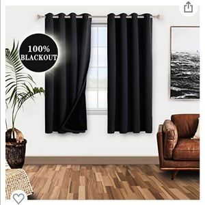 Wontex 2 blackout curtain panels